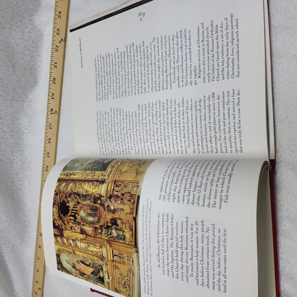 3/$20 Christmas In Russia from World Book - Picture 8 of 16